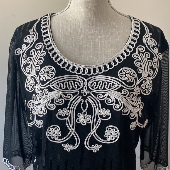 First Choice women’s elbow sleeve scoop neck sheer crochet accent sequins top - Picture 3 of 13